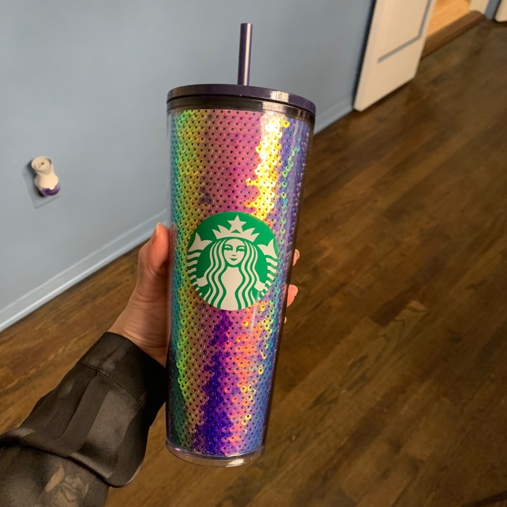 Starbucks tumbler holiday 2020